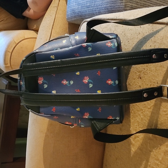 Loungefly mini backpack Little Mermaid - Picture 5 of 7